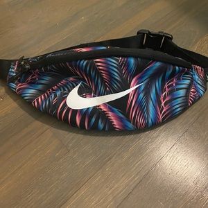 Nike fanny pac